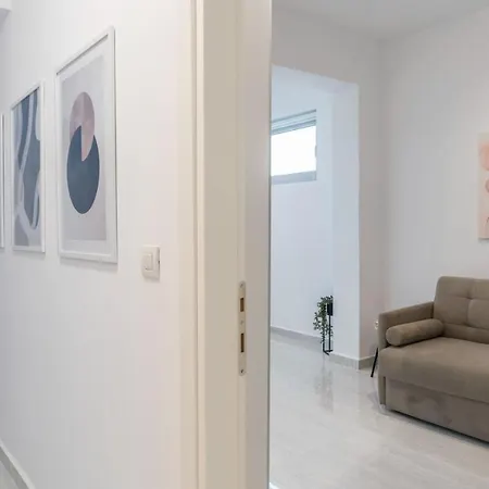 Tholaria Chania (Crete)