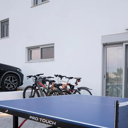 Tholaria וילה חאניה